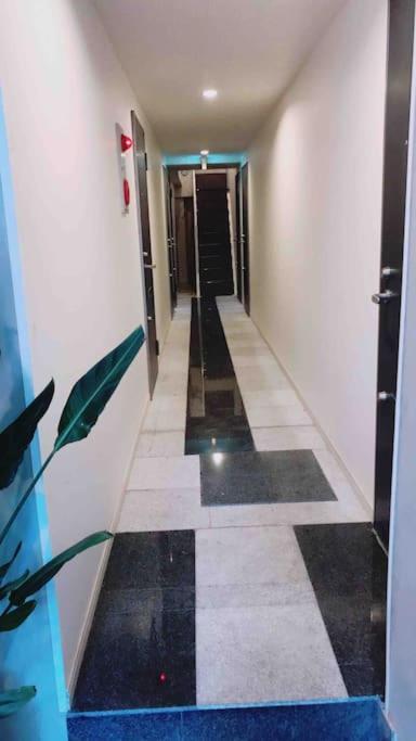 Takemura Building 104 *